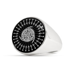 Load image into Gallery viewer, Viking Odin Horn Ring