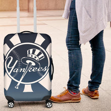 Load image into Gallery viewer, Yankees Luggage Cover